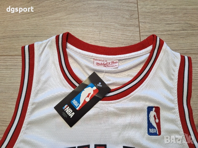 Баскетболен потник на Майкъл Джордан #23#Чикаго Булс#Mitchell & Ness !, снимка 4 - Баскетбол - 52533951