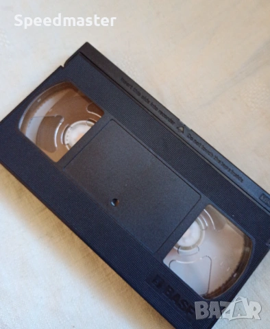 VHS Опасен ум, снимка 3 - Други жанрове - 53669766