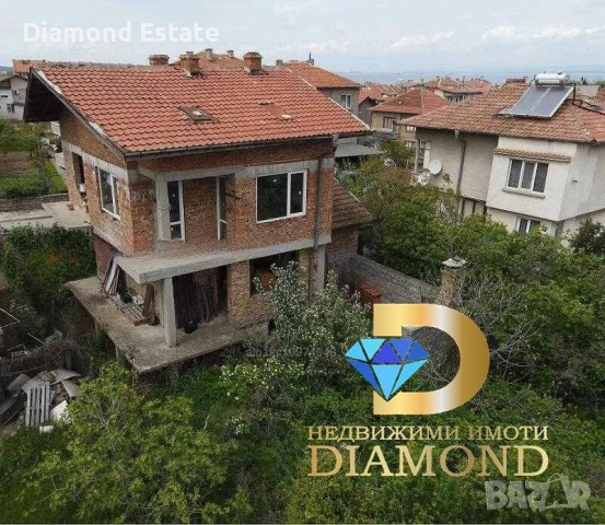 Триетажна къща в град Черноморец, снимка 3 - Къщи - 54290816