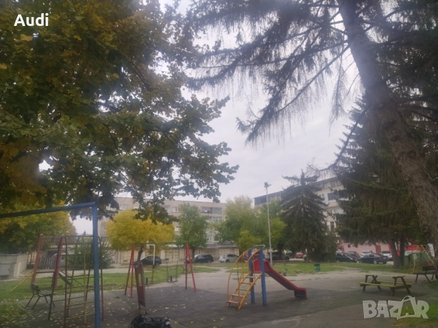 Собственик продава таванско ателие Статут по Нот. Акт "АТЕЛИЕ" Идеален център на гр.Разград, снимка 12 - Апартаменти - 52051885