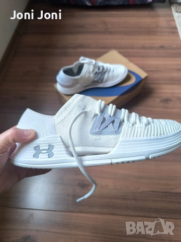 Маратонки Under Armour – бели – почти нови – оригинални 42, снимка 2 - Маратонки - 53616221