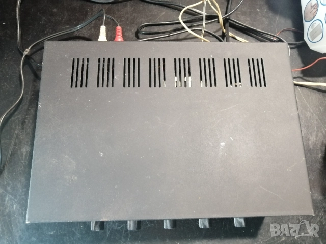 Усилвател Realistic MPA-20 20W, снимка 2 - Ресийвъри, усилватели, смесителни пултове - 51886800