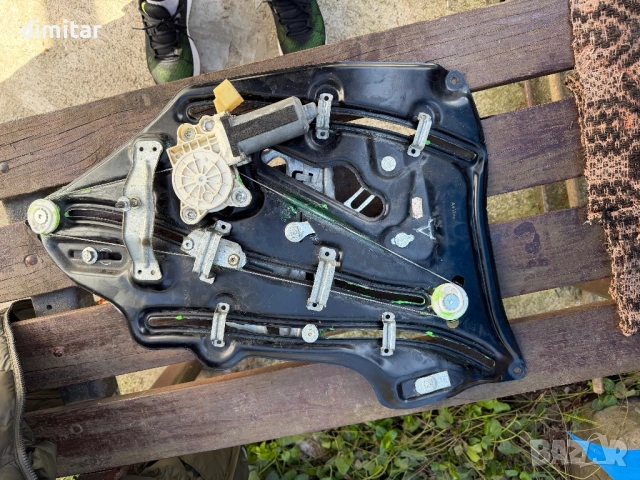 Стъклоповдигачи задни CLK w209