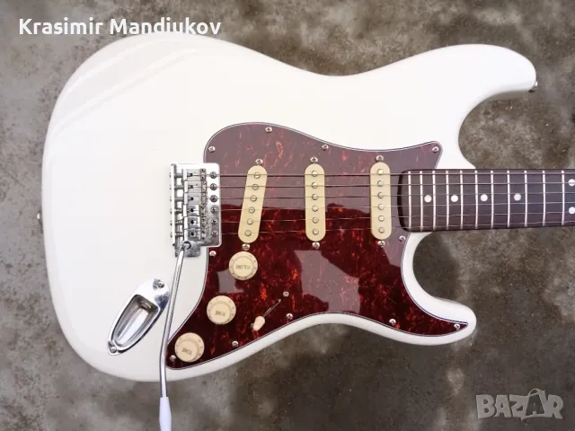 Squier by Fender 60S Stratocaster , снимка 3 - Китари - 48963794