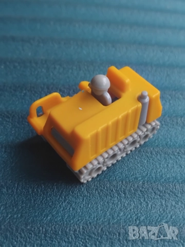 Фигурка Киндер / Kinder / Танк