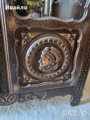 Старинна витрина , снимка 3 - Секции и витрини - 53854474