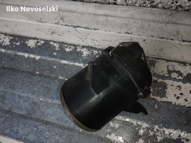 десен фар за мъгла Халогени  Сеат Леон 2007 г, снимка 2 - Автомобили и джипове - 52076650