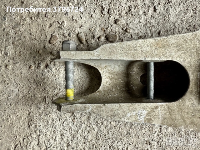 Заден носач за Мерцедес GLA W156 2015-2019, снимка 4 - Части - 52320062