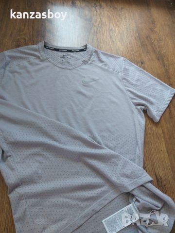 Nike Rise 365 T-shirt - страхотна мъжка тениска КАТО НОВА, снимка 10 - Тениски - 46390749