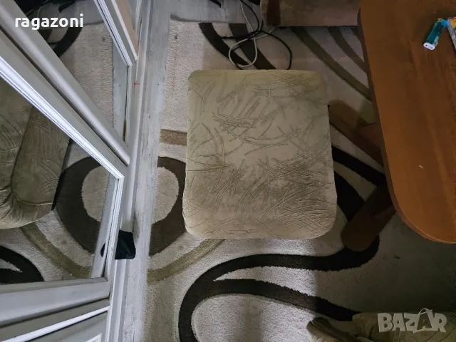 продавам холова гарнитура , снимка 3 - Дивани и мека мебел - 49868357