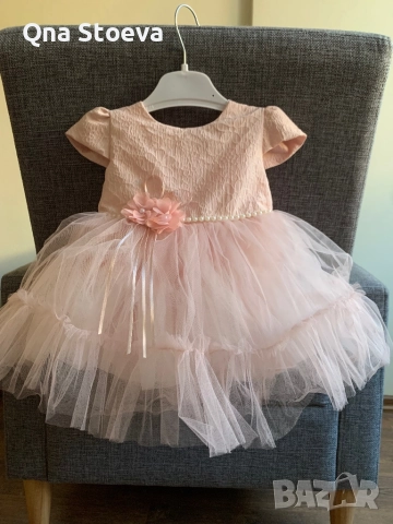 Чисто нова бебешка рокля с лента за косата, с етикет 