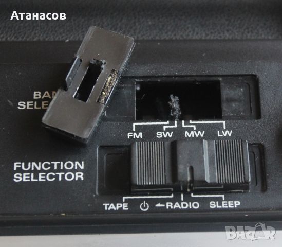 HITACHI TRK-5404Е радиокасетофон, снимка 6 - Радиокасетофони, транзистори - 45841969