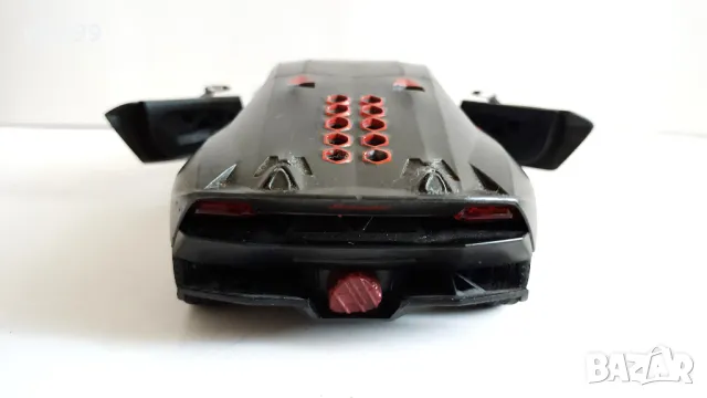 Lamborghini Sesto Elemento Motormax 1:24, снимка 4 - Колекции - 47104084