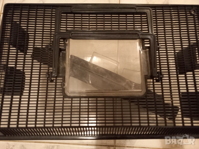 Exo Terra Кутия за съхранение на щурци L, снимка 2 - Терариуми и оборудване - 51594765