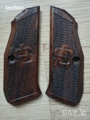 Орехови чирени за пистолет CZ Shadow 2, снимка 2 - Оборудване и аксесоари за оръжия - 49721040