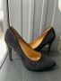 Черни обувки на ток, снимка 1 - Дамски обувки на ток - 45604156