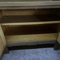 продавам старинен кухненски шкаф масив-бук, снимка 5 - Антикварни и старинни предмети - 45216685