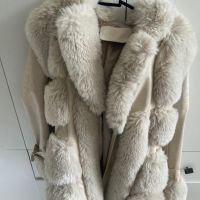 Бяло кожено яке, снимка 3 - Палта, манта - 45668800