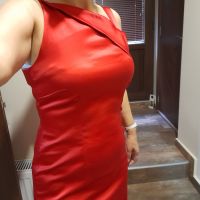 Червена дамска рокля, снимка 5 - Рокли - 45844416