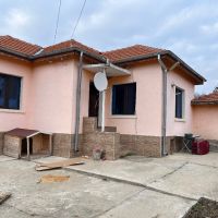 Продава се къща в с. Средище , снимка 4 - Къщи - 45081584