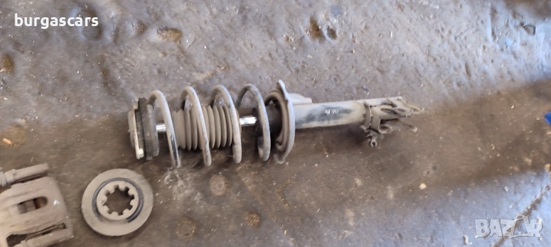 Преден десен Макферсон Mercedes B180 W245 - 80лв, снимка 1