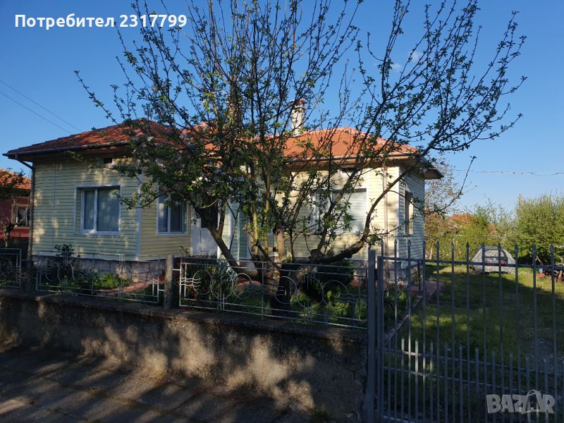 Къща до центъра на град Дулово., снимка 1