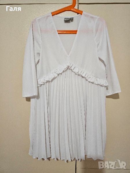 Бяла рокля ASOS, снимка 1