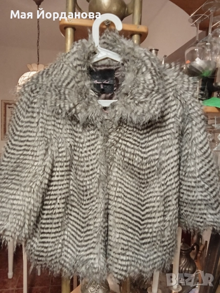 Късо еко-палто на английската марка Brave Suol за дизайнерска мода, размер М, сиво, цена 48 лв., снимка 1