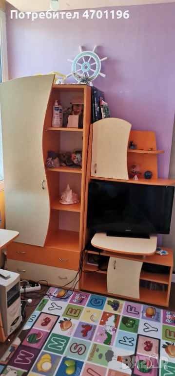 Продавам секция и бюро, снимка 1