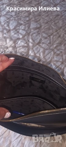 Черна чанта от естествена кожа наDKNY, снимка 3 - Чанти - 50826661