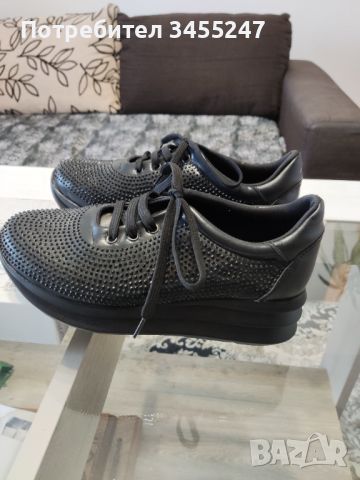 Стилни черни обувки , снимка 4 - Дамски ежедневни обувки - 46400380