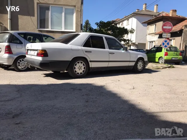 Mercedes 124 300D, снимка 3 - Автомобили и джипове - 47345115