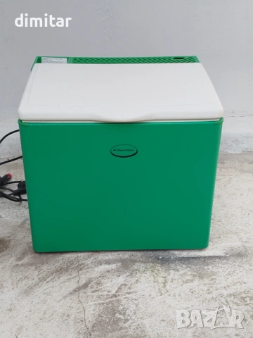 Хладилник ELEKTROLUX  на 12/ 220 V - GAZ №2, снимка 2 - Хладилни чанти - 53723114