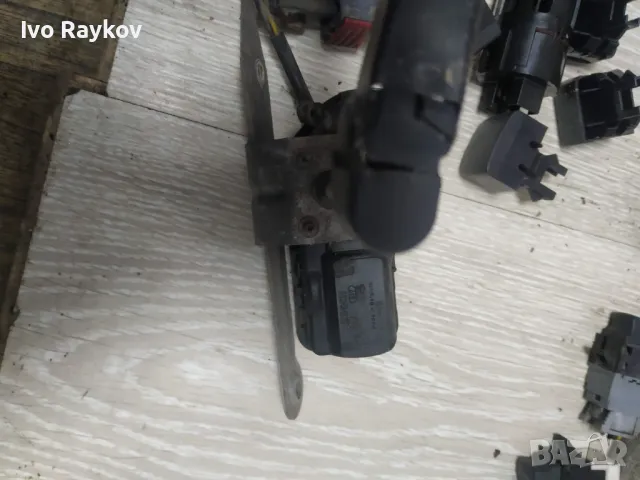 Чистачка фар ,лява и дясна за saab 93 , 900, снимка 4 - Части - 49723675