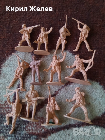 Войници пластмасови 12 броя 51731