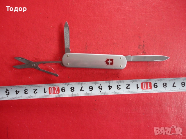 Луксозен швейцарски нож 11