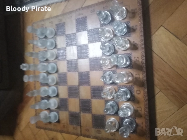 стар стъклен шах 