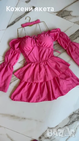 Налични рокли с ръкав и чокър страхотни и удобни