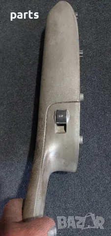 Задна Лява Вътрешна Дръжка и Бутон Ел.Стъкло Ауди А4 Б6 - 8E0867373, снимка 4 - Части - 50355538