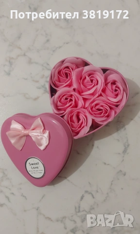 Изкуствени рози, кутии с цветя, кошници, снимка 7 - Изкуствени цветя - 53838617