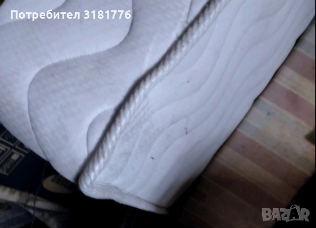 Матрак с размери 1,85/75/18 см.