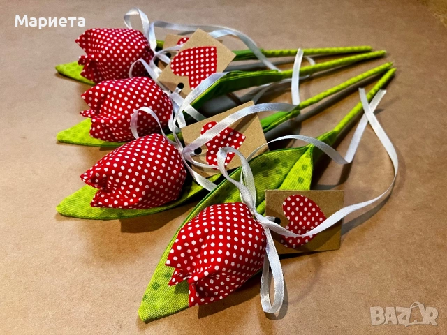 Текстилни лалета с картичка и панделка Лалета от плат , снимка 2 - Декорация за дома - 53531675