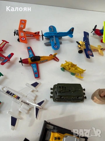 Kinder Surprise играчки лот самолетчета, влакове, лодки и други, снимка 8 - Колекции - 53097288