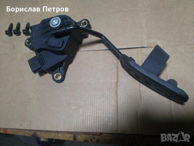 Продавам педал газ Нисан, снимка 3 - Части - 52942029