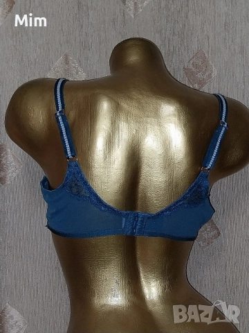 Triumph 85 C Сутиен в маслено зелено , снимка 3 - Бельо - 52347916