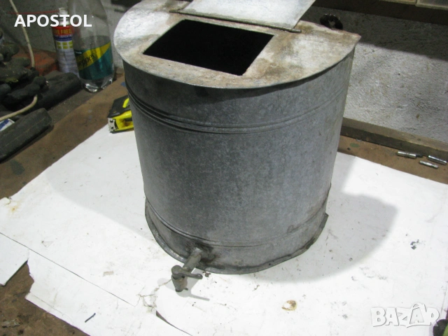 умивалник за стена 