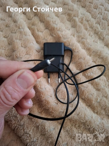 Продавам зарядно устройство 