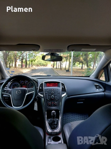 Opel Astra 1.7 2011 Cosmo , снимка 8 - Автомобили и джипове - 52927673