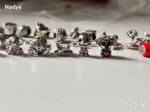 Гривни и талисмани Pandora, снимка 5 - Гривни - 53526584