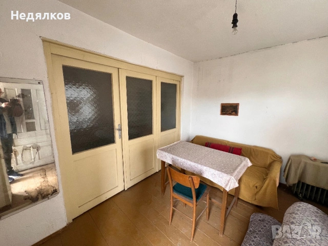 Къща с.Стрелци на 2 етажа, снимка 7 - Къщи - 54142662